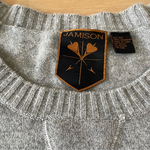 Cashmere Sweater with Tshirt Details. Brand Jamison. - Picture 2 of 2